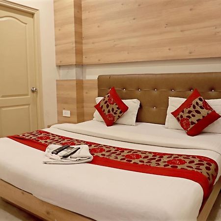 Hotel Klick International At "5 Min Walking " From New Delhi Railway Station Bagian luar foto