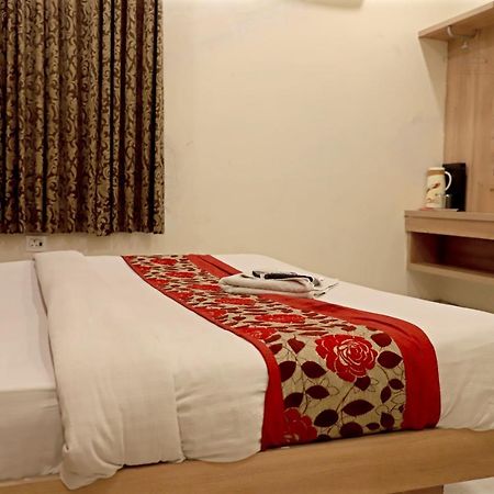 Hotel Klick International At "5 Min Walking " From New Delhi Railway Station Bagian luar foto