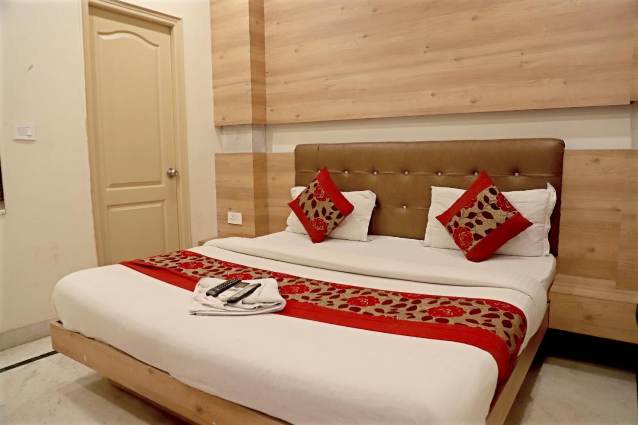 Hotel Klick International At "5 Min Walking " From New Delhi Railway Station Bagian luar foto