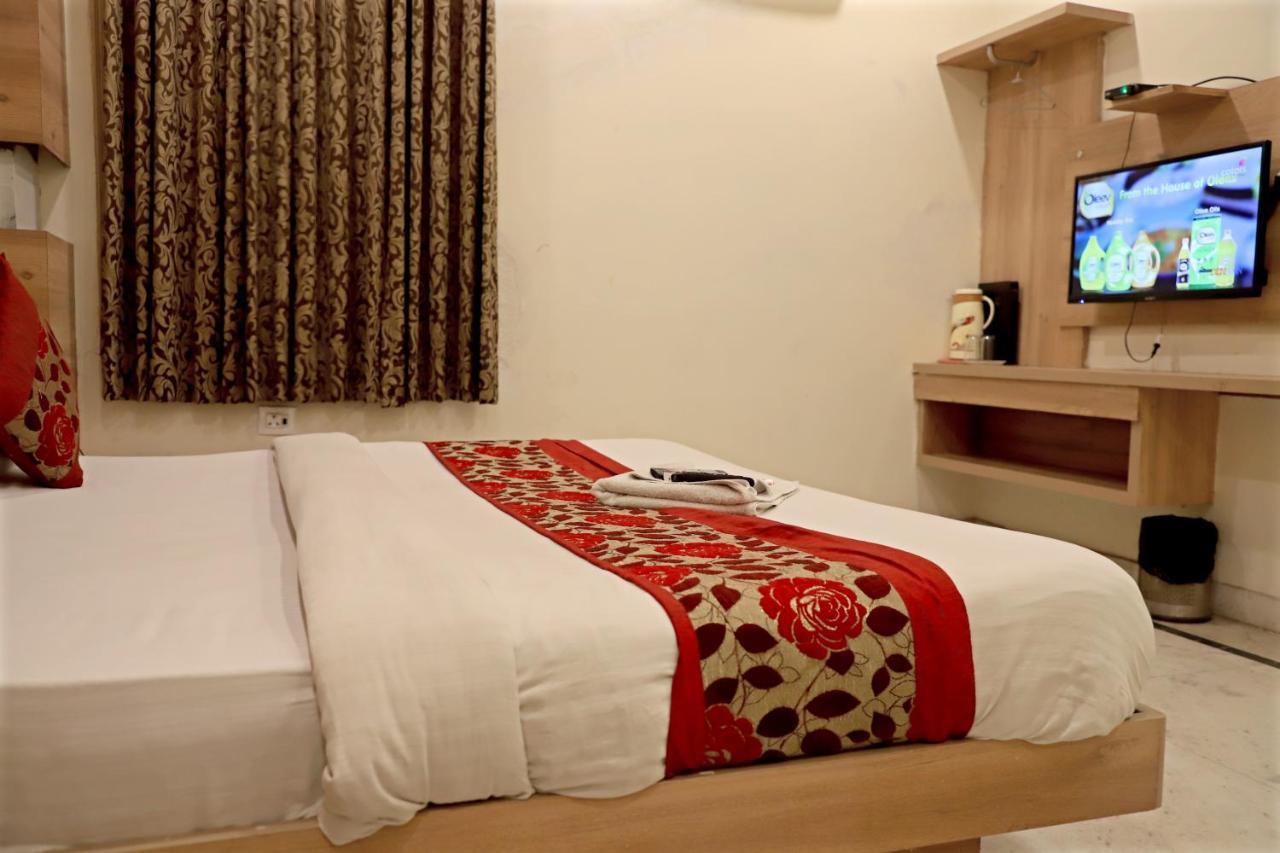 Hotel Klick International At "5 Min Walking " From New Delhi Railway Station Bagian luar foto