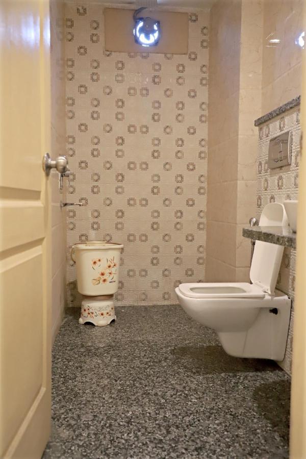 Hotel Klick International At "5 Min Walking " From New Delhi Railway Station Bagian luar foto