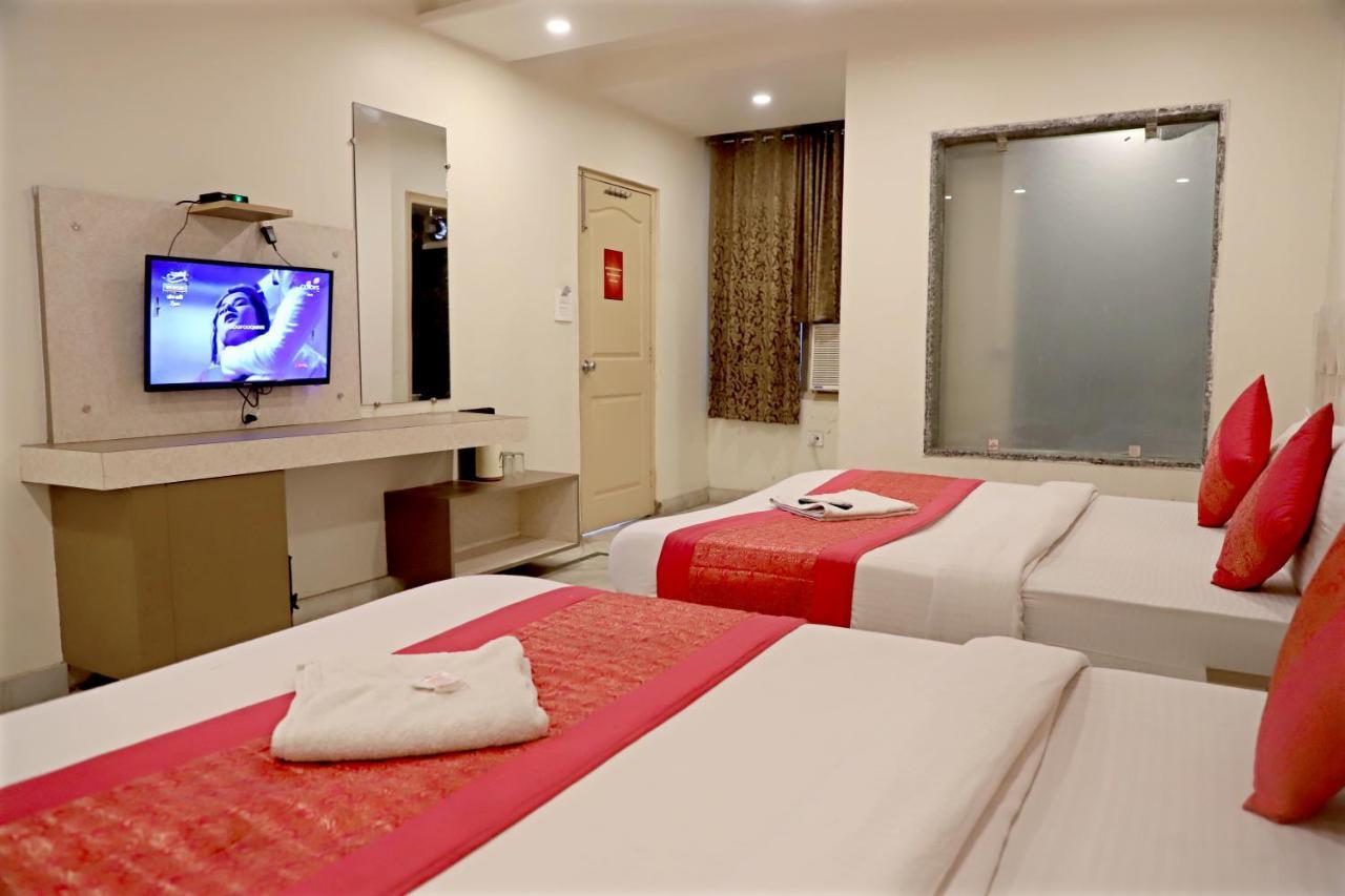 Hotel Klick International At "5 Min Walking " From New Delhi Railway Station Bagian luar foto